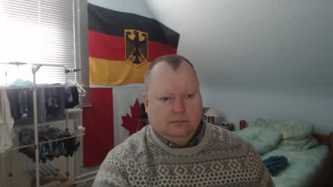 Snapshot of andre124231 chatting on 02-06-25, 02:26 Andre online show from 02-06-25, 02:26