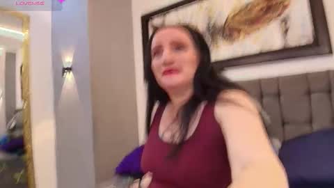 Snapshot of andre_cloefoxx_ chatting on 12-05-25, 03:48 Cloe online show from 12-05-25, 03:48