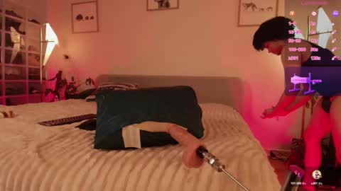 Snapshot of andre_cole chatting on 03-11-25, 06:10 Andre Cole online show from 03-11-25, 06:10