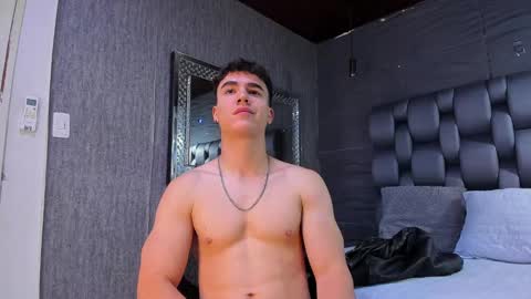 Snapshot of andre_parker chatting on 12-23-24, 11:28 Andre Parker online show from 12-23-24, 11:28