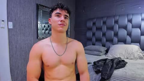 Snapshot of andre_parker chatting on 01-02-25, 11:49 Andre Parker online show from 01-02-25, 11:49