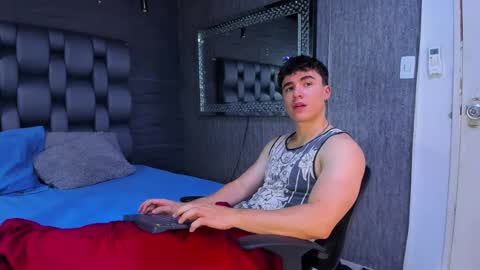 Snapshot of andre_parker chatting on 02-13-25, 11:15 Andre Parker online show from 02-13-25, 11:15