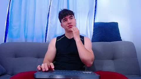 Snapshot of andre_parker chatting on 09-30-25, 09:31 Andre Parker online show from 09-30-25, 09:31