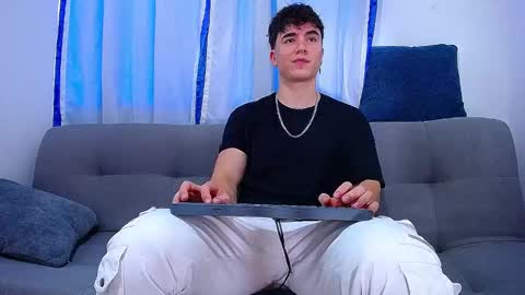 Snapshot of andre_parker chatting on 10-02-25, 09:44 Andre Parker online show from 10-02-25, 09:44