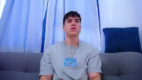 Snapshot of andre_parker chatting on 10-08-25, 09:56 Andre Parker online show from 10-08-25, 09:56