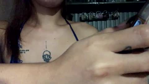 andrea06121998 online show from 09-09-25, 04:17