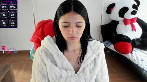 Snapshot of andrea_bonnie chatting on 01-27-25, 04:43 andrea_bonnie online show from 01-27-25, 04:43