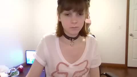 Snapshot of andrea_davenport chatting on 12-29-24, 07:39 andrea online show from 12-29-24, 07:39