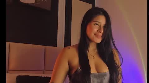 Snapshot of andrea_gomes_ chatting on 01-22-25, 04:13 andrea online show from 01-22-25, 04:13