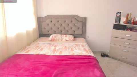 ANDREA online show from 02-10-25, 04:58