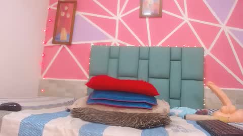 andrea ospina1 online show from 01-30-25, 08:21