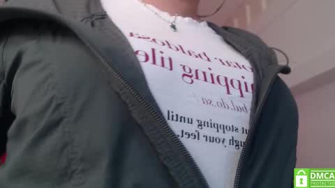 Snapshot of andrea_teacher chatting on 02-14-25, 11:53 Andrea Model trainer Luxury ST online show from 02-14-25, 11:53