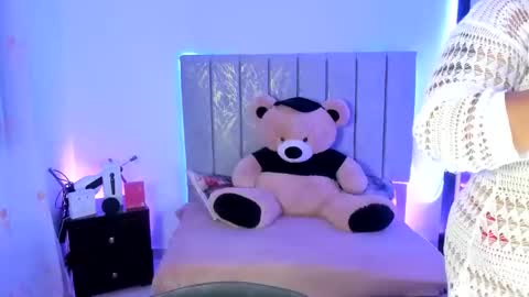 andreaakinky online show from 11-07-25, 08:36