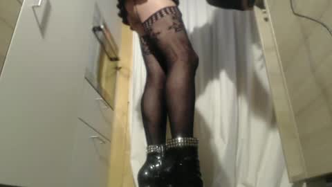 Andrea online show from 12-28-24, 07:11