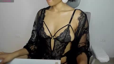 Andrea  online show from 10-21-25, 11:22