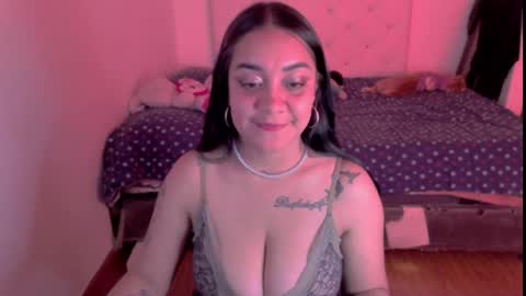 Snapshot of andrebigboobs chatting on 12-13-24, 07:53 Andre online show from 12-13-24, 07:53