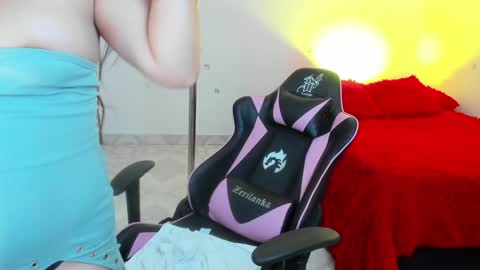 Snapshot of andreeart chatting on 02-06-25, 07:02 ig online show from 02-06-25, 07:02