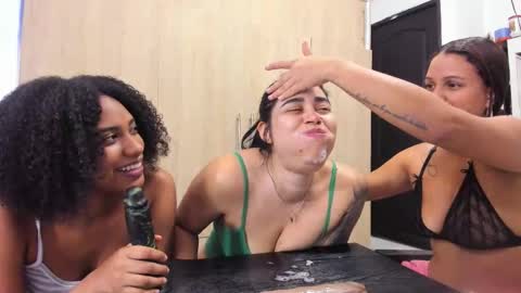 Snapshot of andreitatruji chatting on 09-09-25, 08:41 yudith online show from 09-09-25, 08:41