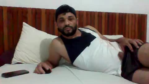 Snapshot of andreloko123 chatting on 01-24-25, 01:35 andreloko123 online show from 01-24-25, 01:35