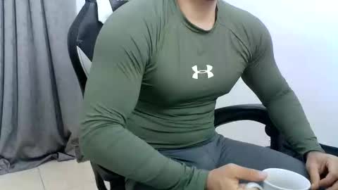 andres180950734 online show from 01-15-26, 10:31