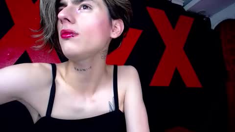 Snapshot of andres992563 chatting on 02-15-26, 04:14 Alann online show from 02-15-26, 04:14