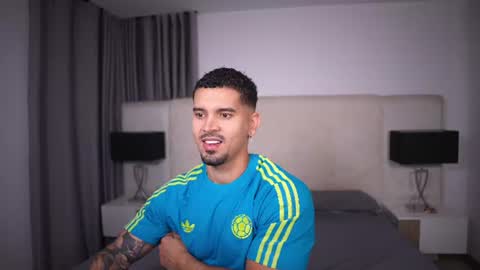 Andres Lopez online show from 07-08-26, 01:10