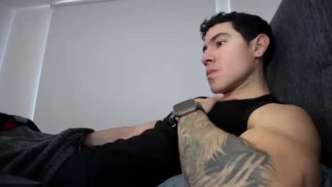 Snapshot of andresjuan92 chatting on 07-03-26, 04:35 onlyfanscallmegotter online show from 07-03-26, 04:35