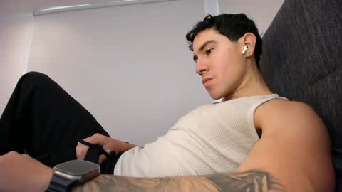 Snapshot of andresjuan92 chatting on 08-04-26, 04:53 onlyfanscallmegotter online show from 08-04-26, 04:53