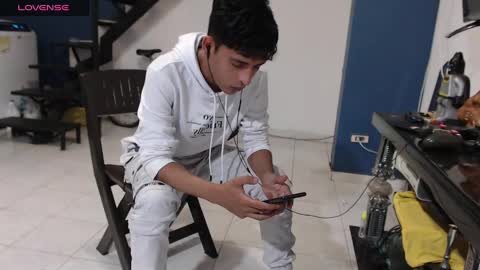 Andres Dean online show from 12-07-24, 03:25