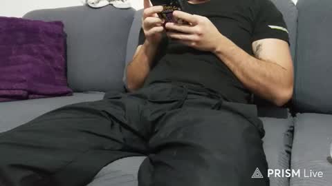 Snapshot of andreudickhard91 chatting on 12-18-25, 09:10 Andreu online show from 12-18-25, 09:10