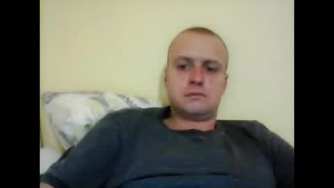 andrew3356577 online show from 10-26-25, 03:40