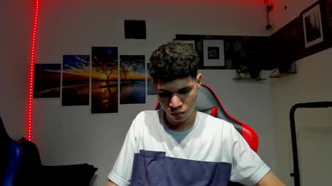 andrew_2811 online show from 11-12-25, 05:30