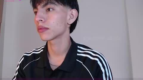 Snapshot of andrew_courtz chatting on 11-24-25, 12:38 Andrew Courtz online show from 11-24-25, 12:38