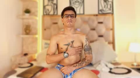 andrew_haalls online show from 11-22-25, 01:04