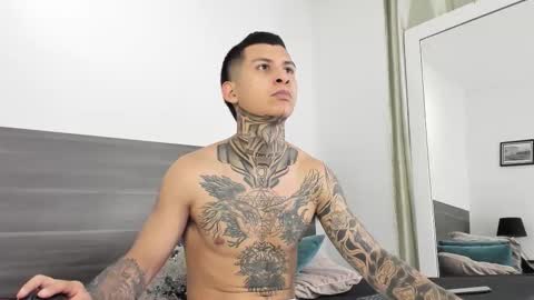 andrew_sanders69 online show from 12-19-25, 03:35