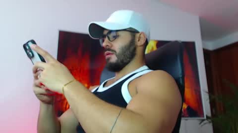 Snapshot of andrew_west_ chatting on 02-06-25, 04:03 ANDREW WEST online show from 02-06-25, 04:03