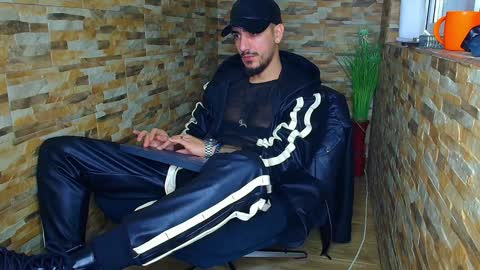 MasterRomania  online show from 12-23-24, 04:22