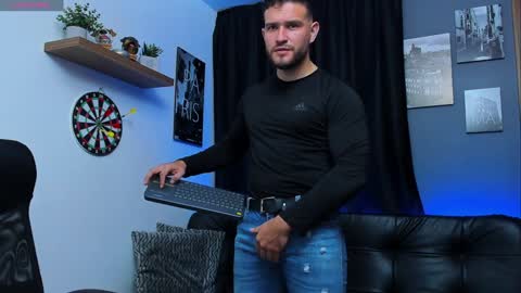 Andrew Diaz online show from 12-28-24, 10:58