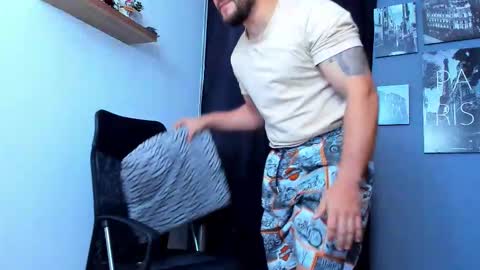 Andrew Diaz online show from 11-30-25, 09:13