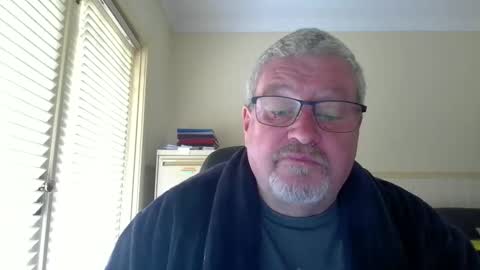Snapshot of andrewj_au1964 chatting on 01-10-26, 10:14 andrewj_au1964 online show from 01-10-26, 10:14