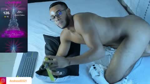 Snapshot of andrewl0321 chatting on 12-03-24, 04:58 Follow me in Fansly     online show from 12-03-24, 04:58