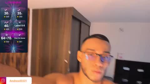 Snapshot of andrewl0321 chatting on 12-09-24, 01:29 Follow me in Fansly     online show from 12-09-24, 01:29