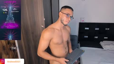 Snapshot of andrewl0321 chatting on 12-28-24, 06:49 Follow me in Fansly     online show from 12-28-24, 06:49