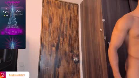 Snapshot of andrewl0321 chatting on 01-06-25, 04:36 Follow me in Fansly     online show from 01-06-25, 04:36