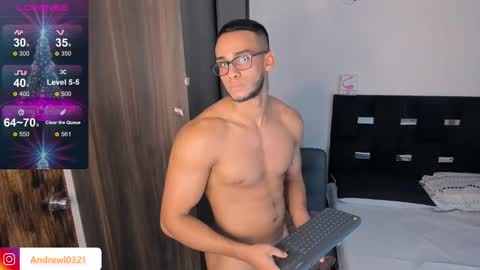 Snapshot of andrewl0321 chatting on 01-06-25, 09:43 Follow me in Fansly     online show from 01-06-25, 09:43