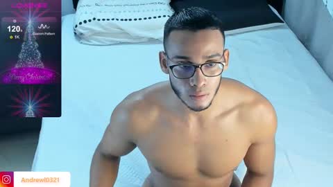 Snapshot of andrewl0321 chatting on 01-29-25, 06:01 Follow me in Fansly     online show from 01-29-25, 06:01