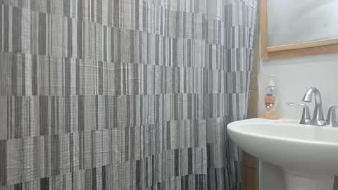 Snapshot of andrewo42601 chatting on 10-17-25, 10:29 andrewo42601 online show from 10-17-25, 10:29