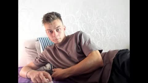 Snapshot of andrian_sweety chatting on 09-24-25, 10:18 andrian_sweety online show from 09-24-25, 10:18