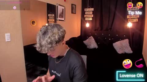      online show from 03-08-25, 06:05