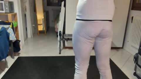 Snapshot of androx77 chatting on 01-08-26, 04:31 androx77 online show from 01-08-26, 04:31